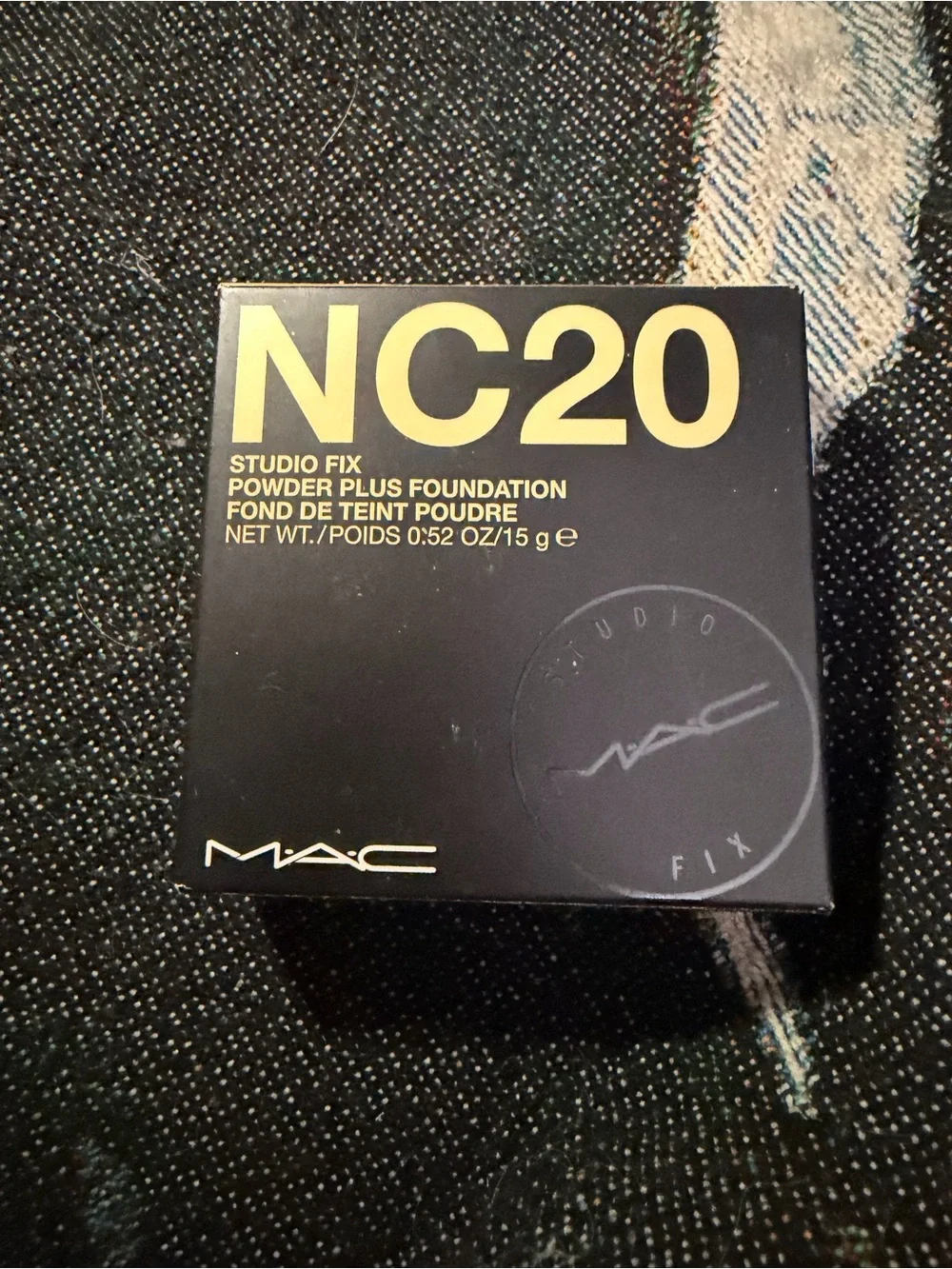 MAC Cosmetics NC20 Studio Fix Powder Plus Foundation